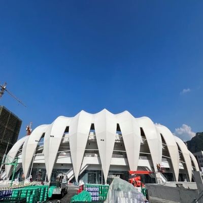 再生利用できる鉄骨構造の競技場の反錆のプレハブの金属の建物の体育館