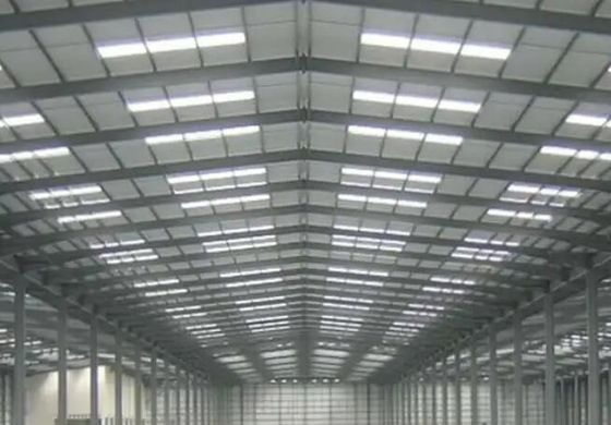 ワークショップのための高強度電熱鋼構造建築物