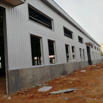 現代のデザイン 工場 建築 製鋼構造工房